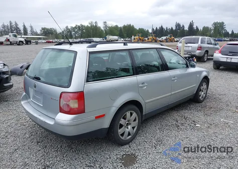 2003 Volkswagen Passat Glx from USA, damaged, VIN WVWYH63B73E070842